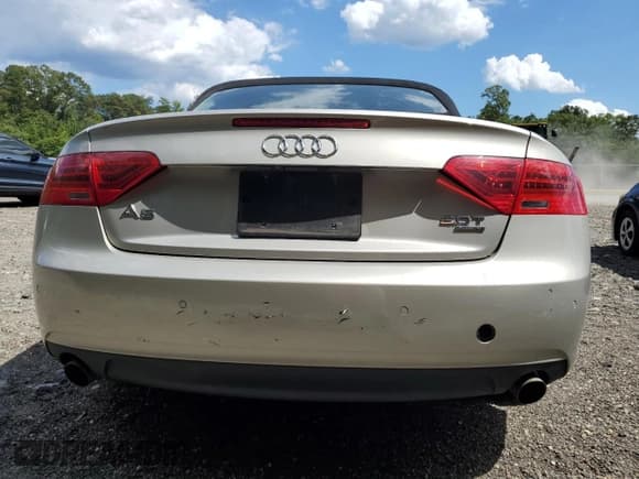 ✅ 2013 Audi A5 Premium Plus • VIN: WAULFAFH0DN003453 • Lot: 70531345. Listed on Copart with Not provided. Free auction sales archive from the USA and detailed vehicle history report at DreamBid. Image 6.