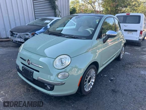 ✅ 2012 FIAT 500 Lounge • VIN: 3C3CFFCR1CT139980 • Лот: 84615765. Опубликован ранее на Copart с пробегом 135 489 миль. Бесплатный доступ к архиву аукционных продаж из США и подробный отчёт об истории автомобиля на DreamBid. Изображение 2.