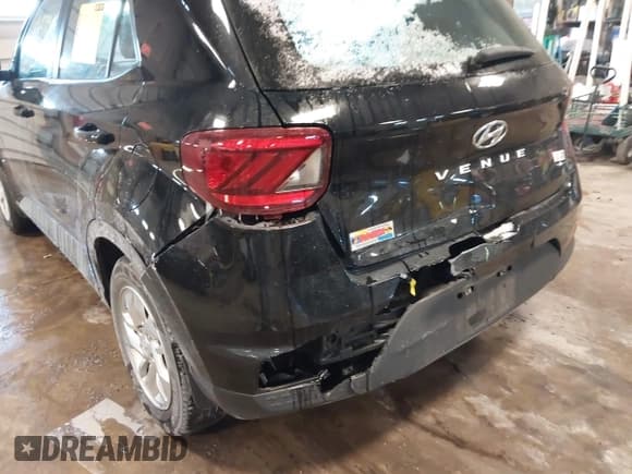 ✅ 2023 Hyundai Venue SE • VIN: KMHRB8A32PU215077 • Lot: 41407844. Listed on IAAI with 35,236 mi. Free auction sales archive from the USA and detailed vehicle history report at DreamBid. Image 19.