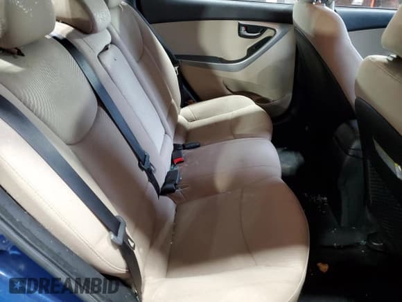 ✅ 2016 Hyundai Elantra SE • VIN: 5NPDH4AE2GH795657 • Lot: 90302195. Listed on Copart with 65,553 mi. Free auction sales archive from the USA and detailed vehicle history report at DreamBid. Image 10.