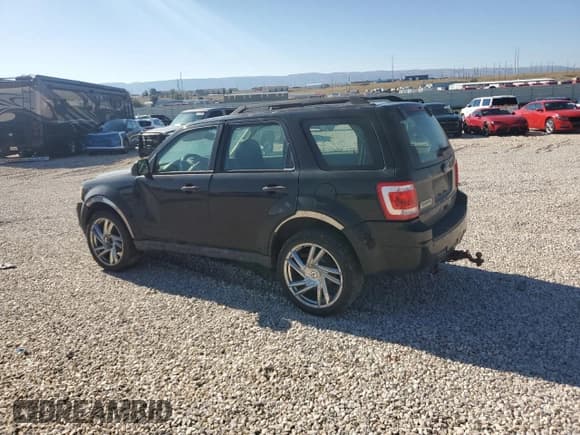 ✅ 2012 Ford Escape XLS • VIN: 1FMCU0C72CKB37116 • Lot: 81592555. Wystawiony na Copart z przebiegiem Nie podano. Bezpłatny archiwum sprzedaży aukcyjnych z USA i szczegółowy raport historii pojazdu na DreamBid. Zdjęcie 2.