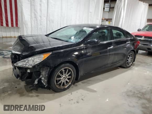 2013 Hyundai Sonata SE z VIN 5NPEC4AB9DH805489, wystawiony jako Copart lot #71930615 z przebiegiem 112 389 mil mil oraz Szkoda całkowita • Salvage title. Historia ofert i sprzedaży dostępna na DreamBid. Obrazek 1.