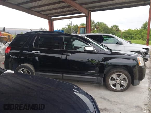 ✅ 2015 GMC Terrain SLE • VIN: 2GKFLWE37F6184879 • Lot: 43177297. Wystawiony na IAAI z przebiegiem 131 584 mil. Bezpłatny archiwum sprzedaży aukcyjnych z USA i szczegółowy raport historii pojazdu na DreamBid. Zdjęcie 13.