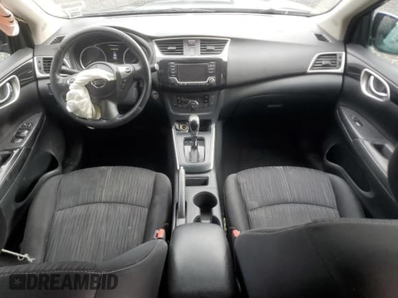 ✅ 2018 Nissan Sentra SV • VIN: 3N1AB7AP6JL641096 • Лот: 82578355. Опубликован ранее на Copart с пробегом 316 890 миль. Бесплатный доступ к архиву аукционных продаж из США и подробный отчёт об истории автомобиля на DreamBid. Изображение 8.