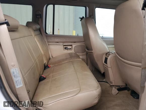 ✅ 1998 Ford Explorer XL • VIN: 1FMZU34E9WZB21211 • Lot: 93146035. Listed on Copart with 303,283 mi. Free auction sales archive from the USA and detailed vehicle history report at DreamBid. Image 11.