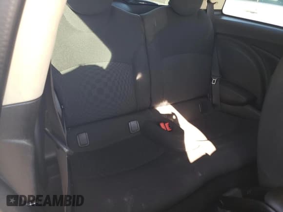 ✅ 2012 MINI Hardtop • VIN: WMWSU3C51CT185276 • Lot: 91617455. Listed on Copart with 121,235 mi. Free auction sales archive from the USA and detailed vehicle history report at DreamBid. Image 10.