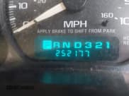 ✅ 2002 Chevrolet Suburban LS • VIN: 3GNEC16Z22G199485 • Лот: 41957709. Опубликован ранее на IAAI с пробегом 252 177 миль. Бесплатный доступ к архиву аукционных продаж из США и подробный отчёт об истории автомобиля на DreamBid. Изображение 15.