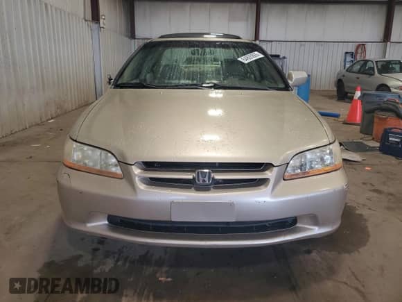 2000 Honda Accord EX с VIN JHMCG6672YC005564, выставлен на аукционе Copart как лот 64805685 с пробегом 210 267 миль миль и Списание • Salvage title. История ставок и продаж доступна на DreamBid. Изображение 5.