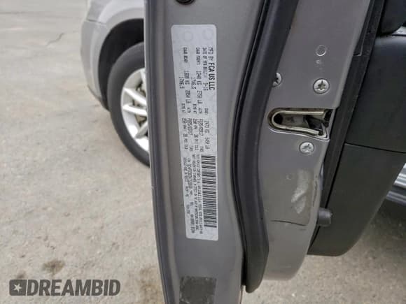 ✅ 2017 Dodge Journey SXT • VIN: 3C4PDCBG5HT526833 • Lot: 95802015. Listed on Copart with 138,703 mi. Free auction sales archive from the USA and detailed vehicle history report at DreamBid. Image 13.