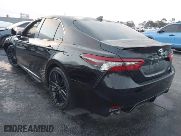 ✅ 2022 Toyota Camry XSE • VIN: 4T1K61AK8NU014348 • Lot: 43544826. Wystawiony na IAAI z przebiegiem 46 558 mil. Bezpłatny archiwum sprzedaży aukcyjnych z USA i szczegółowy raport historii pojazdu na DreamBid. Zdjęcie 3.