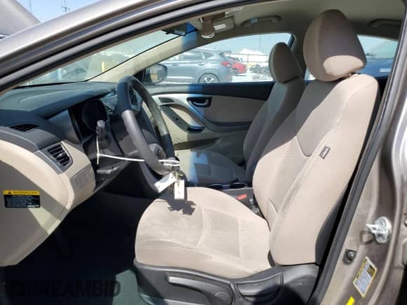 2014 Hyundai Elantra SE с VIN 5NPDH4AE0EH539806, выставлен на аукционе Copart как лот 82485025 с пробегом 89 018 миль миль и Списание • Salvage title. История ставок и продаж доступна на DreamBid. Изображение 7.