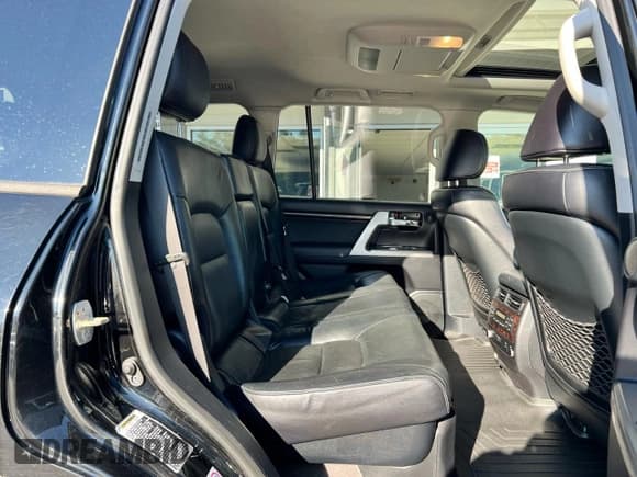 ✅ 2013 Toyota Land Cruiser • VIN: JTMHY7AJ9D4013338 • Lot: 80799075. Wystawiony na Copart z przebiegiem 144 546 mil. Bezpłatny archiwum sprzedaży aukcyjnych z USA i szczegółowy raport historii pojazdu na DreamBid. Zdjęcie 6.