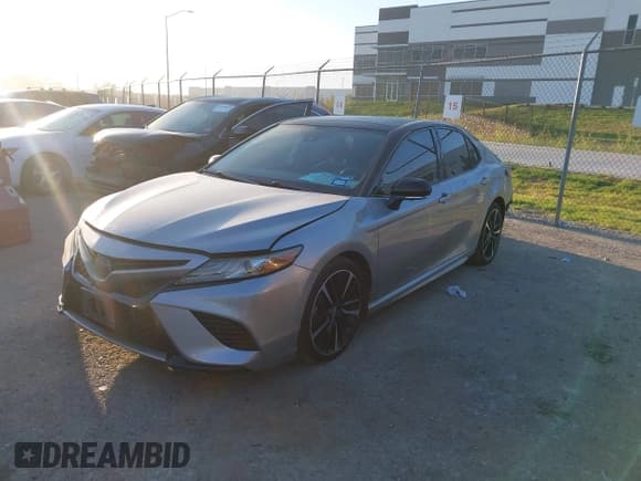 ✅ 2019 Toyota Camry XSE • VIN: 4T1BZ1HK5KU025834 • Lot: 43431637. Listed on IAAI with 155,298 mi. Free auction sales archive from the USA and detailed vehicle history report at DreamBid. Image 17.