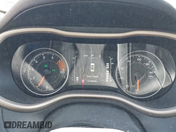 ✅ 2016 Jeep Cherokee Latitude • VIN: 1C4PJMCS2GW220134 • Lot: 43743553. Wystawiony na IAAI z przebiegiem 171 300 mil. Bezpłatny archiwum sprzedaży aukcyjnych z USA i szczegółowy raport historii pojazdu na DreamBid. Zdjęcie 7.