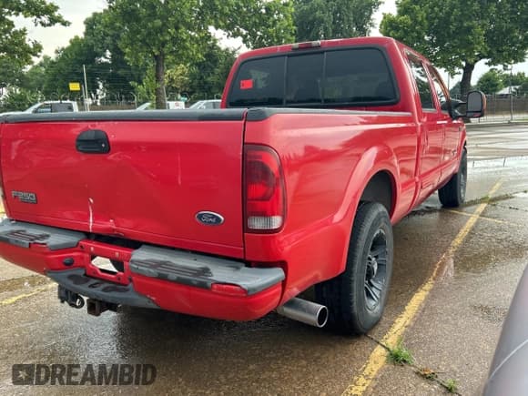 ✅ 2003 Ford F-250 XL • VIN: 1FTNW20P43ED04324 • Лот: 61288375. Опубликован ранее на Copart с пробегом 251 401 миль. Бесплатный доступ к архиву аукционных продаж из США и подробный отчёт об истории автомобиля на DreamBid. Изображение 4.