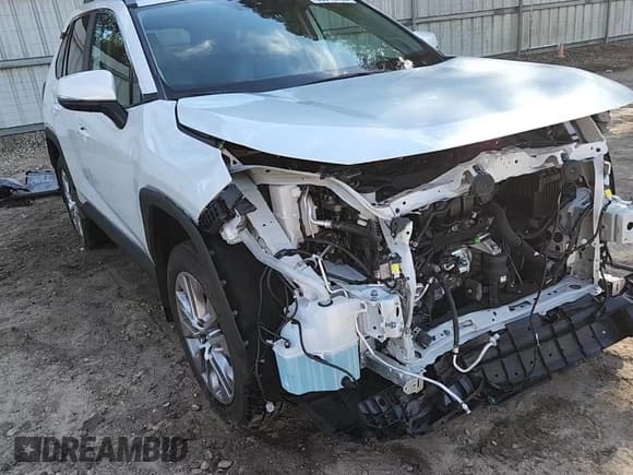 ✅ 2025 Toyota RAV4 XLE Premium • VIN: 2T3C1RFV7SW395603 • Lot: 80815725. Wystawiony na Copart z przebiegiem 592 mil. Bezpłatny archiwum sprzedaży aukcyjnych z USA i szczegółowy raport historii pojazdu na DreamBid. Zdjęcie 15.