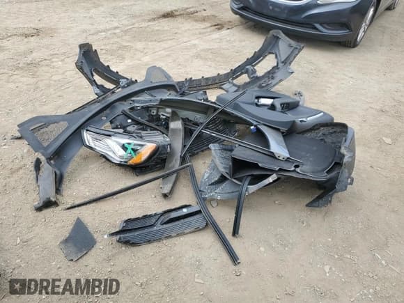 ✅ 2016 Audi A3 e-tron Premium Plus • VIN: WAUTPBFF1GA026902 • Лот: 65246135. Опубликован ранее на Copart с пробегом 47 391 миль. Бесплатный доступ к архиву аукционных продаж из США и подробный отчёт об истории автомобиля на DreamBid. Изображение 12.