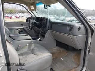 ✅ 2004 Chevrolet Suburban LS • VIN: 1GNFK16Z24J212700 • Лот: 41732568. Опубликован ранее на IAAI с пробегом Не указан. Бесплатный доступ к архиву аукционных продаж из США и подробный отчёт об истории автомобиля на DreamBid. Изображение 5.