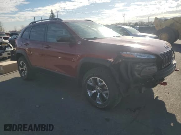 ✅ 2015 Jeep Cherokee Trailhawk • VIN: 1C4PJMBS0FW563072 • Lot: 92593655. Listed on Copart with 64,401 mi. Free auction sales archive from the USA and detailed vehicle history report at DreamBid. Image 4.
