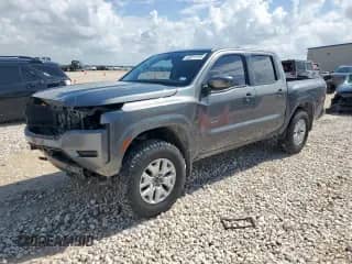 2022 Nissan Frontier Pro-4X with VIN 1N6ED1EK6NN673831, listed as a Copart auction lot 63511135 with 58,586 mi miles and Salvage title. Bid and sale history available at DreamBid. Image 1.