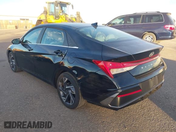 ✅ 2025 Hyundai Elantra Limited • VIN: KMHLP4DG1SU027738 • Lot: 43643629. Wystawiony na IAAI z przebiegiem 9 854 mil. Bezpłatny archiwum sprzedaży aukcyjnych z USA i szczegółowy raport historii pojazdu na DreamBid. Zdjęcie 3.