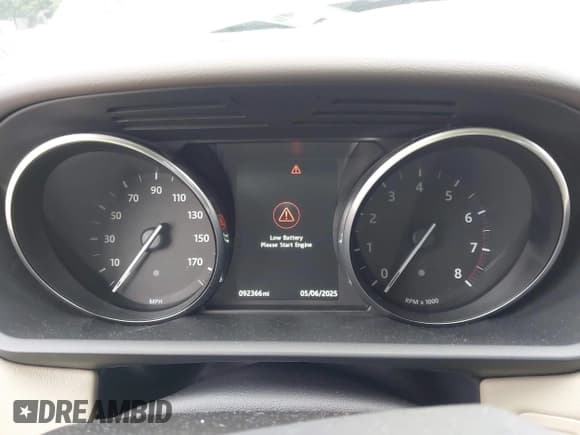 ✅ 2016 Land Rover Range Rover Sport HSE • VIN: SALWR2VF6GA646987 • Lot: 42412454. Wystawiony na IAAI z przebiegiem 92 366 mil. Bezpłatny archiwum sprzedaży aukcyjnych z USA i szczegółowy raport historii pojazdu na DreamBid. Zdjęcie 16.