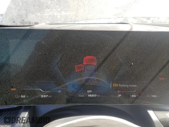 ✅ 2024 BMW i5 M60 • VIN: WBY43FK03RCP74018 • Lot: 67094515. Wystawiony na Copart z przebiegiem 14 317 mil. Bezpłatny archiwum sprzedaży aukcyjnych z USA i szczegółowy raport historii pojazdu na DreamBid. Zdjęcie 9.