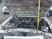 ✅ 2001 Ford Ranger XL • VIN: 1FTYR10C71TA02739 • Lot: 42675474. Wystawiony na IAAI z przebiegiem 255 214 mil. Bezpłatny archiwum sprzedaży aukcyjnych z USA i szczegółowy raport historii pojazdu na DreamBid. Zdjęcie 10.