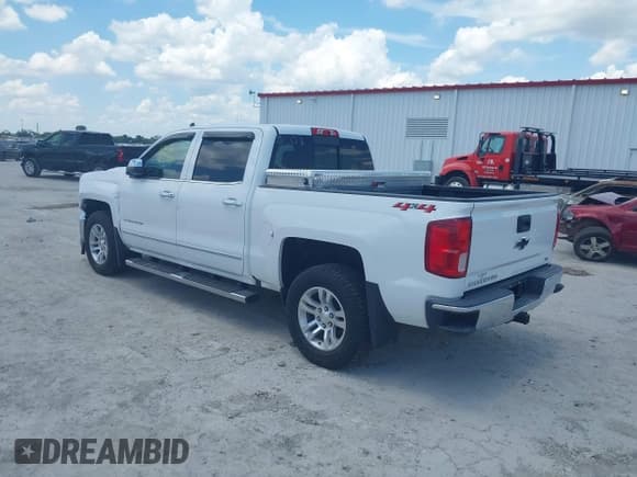 ✅ 2018 Chevrolet Silverado 1500 LTZ • VIN: 3GCUKSEC3JG257256 • Lot: 42608522. Wystawiony na IAAI z przebiegiem 120 212 mil. Bezpłatny archiwum sprzedaży aukcyjnych z USA i szczegółowy raport historii pojazdu na DreamBid. Zdjęcie 3.