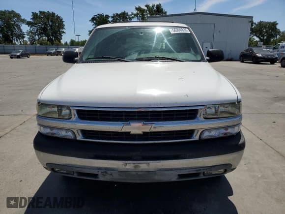 ✅ 2004 Chevrolet Suburban LT • VIN: 3GNEC16TX4G206794 • Лот: 56906835. Опубликован ранее на Copart с пробегом 247 148 миль. Бесплатный доступ к архиву аукционных продаж из США и подробный отчёт об истории автомобиля на DreamBid. Изображение 5.