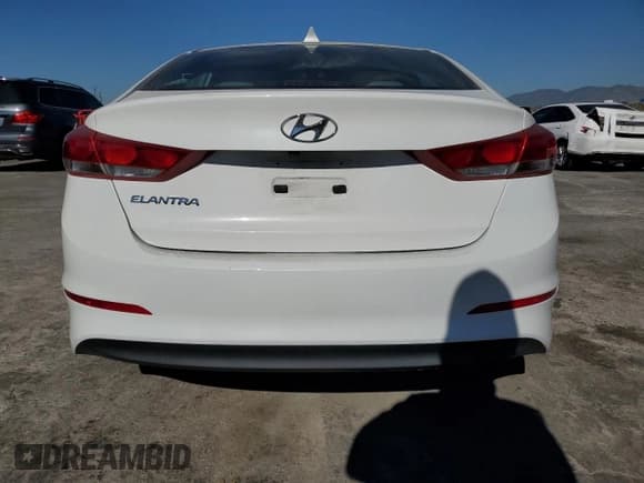 ✅ 2017 Hyundai Elantra Limited • VIN: 5NPD84LF4HH082931 • Lot: 91930165. Listed on Copart with 88,894 mi. Free auction sales archive from the USA and detailed vehicle history report at DreamBid. Image 6.