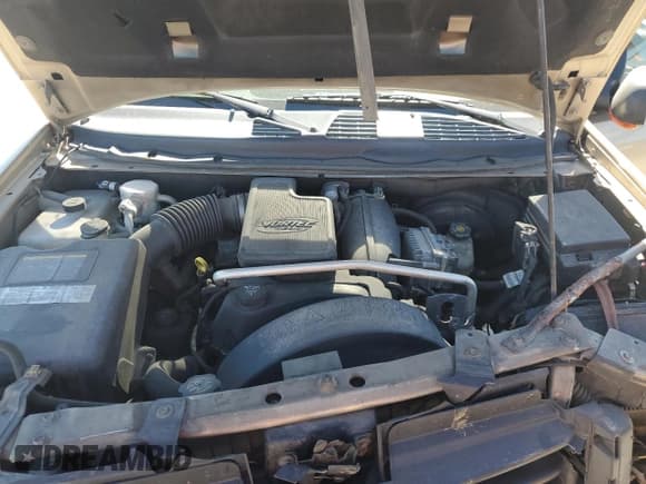 ✅ 2005 GMC Envoy SLE • VIN: 1GKDT13S452339971 • Лот: 81911005. Опубликован ранее на Copart с пробегом Не указан. Бесплатный доступ к архиву аукционных продаж из США и подробный отчёт об истории автомобиля на DreamBid. Изображение 12.