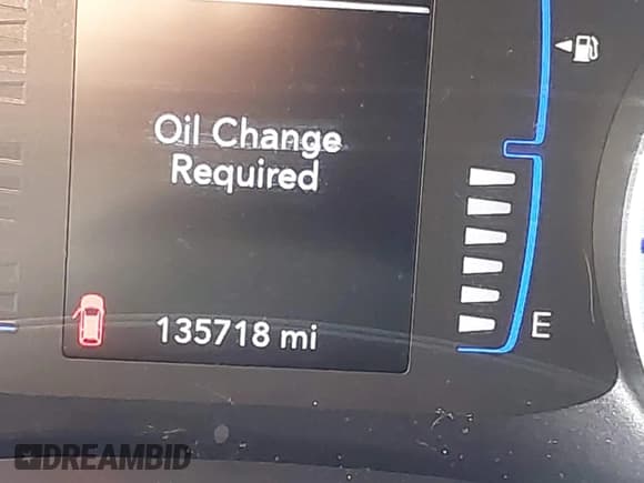 ✅ 2020 Chrysler Pacifica Touring L • VIN: 2C4RC1BG3LR250499 • Lot: 42557011. Wystawiony na IAAI z przebiegiem 135 718 mil. Bezpłatny archiwum sprzedaży aukcyjnych z USA i szczegółowy raport historii pojazdu na DreamBid. Zdjęcie 15.