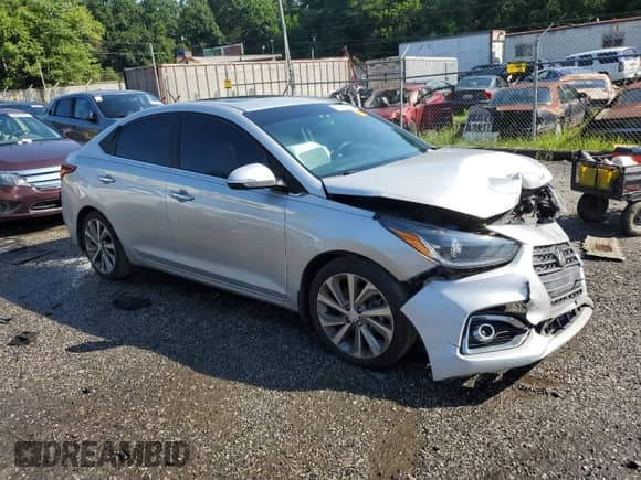 2020 Hyundai Accent Limited z VIN 3KPC34A60LE123971, wystawiony jako Copart lot #65095685 z przebiegiem Nie podano mil oraz Szkoda całkowita • Salvage title. Historia ofert i sprzedaży dostępna na DreamBid. Obrazek 4.