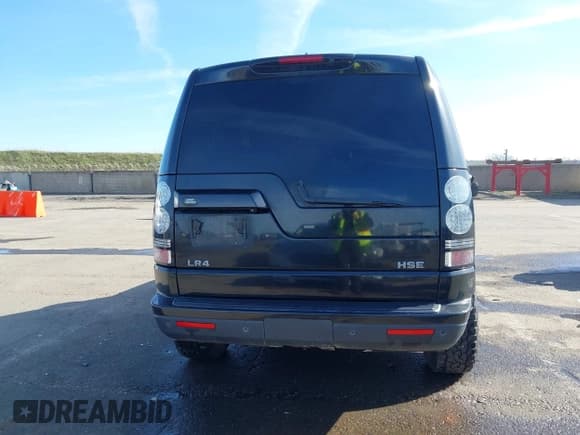 ✅ 2016 Land Rover LR4 HSE • VIN: SALAG2V63GA840960 • Lot: 41535020. Listed on IAAI with 102,696 mi. Free auction sales archive from the USA and detailed vehicle history report at DreamBid. Image 17.