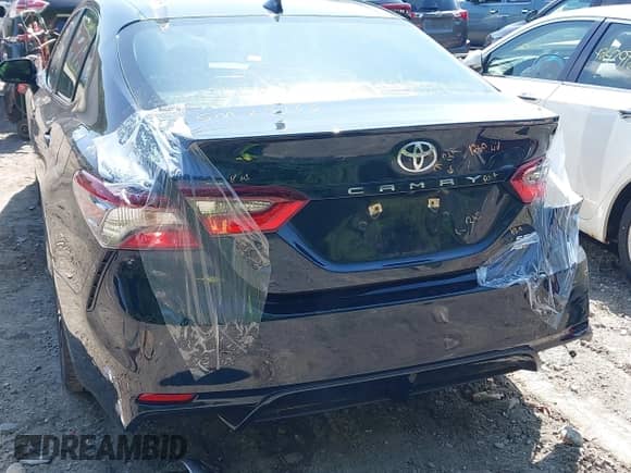 2021 Toyota Camry SE with VIN 4T1G11BK4MU042911, listed as a IAAI auction lot 42495834 with 73,314 mi miles and . Bid and sale history available at DreamBid. Image 18.