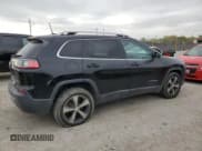 ✅ 2019 Jeep Cherokee Limited • VIN: 1C4PJMDN9KD209130 • Лот: 86707625. Опубликован ранее на Copart с пробегом 98 783 миль. Бесплатный доступ к архиву аукционных продаж из США и подробный отчёт об истории автомобиля на DreamBid. Изображение 3.