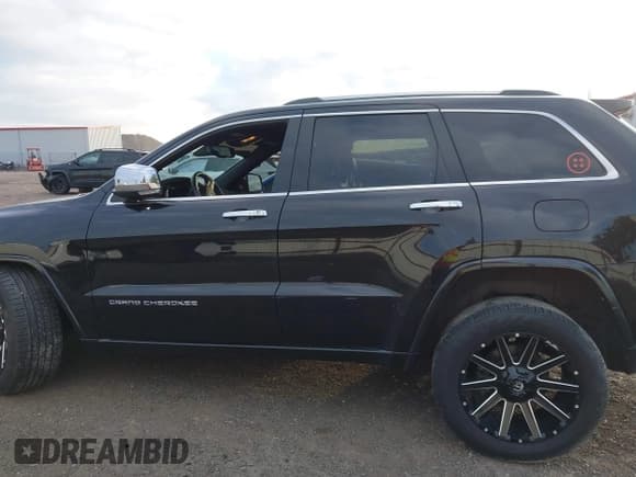 ✅ 2014 Jeep Grand Cherokee Overland • VIN: 1C4RJFCM3EC434828 • Lot: 43479546. Listed on IAAI with 171,426 mi. Free auction sales archive from the USA and detailed vehicle history report at DreamBid. Image 14.