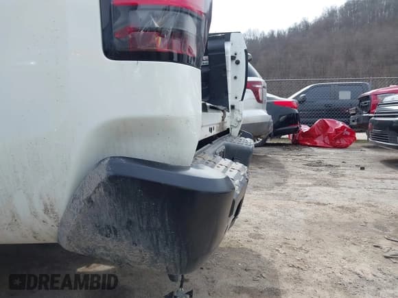 ✅ 2022 Nissan Frontier S • VIN: 1N6ED1CM6NN617859 • Lot: 41722628. Listed on IAAI with 55,561 mi. Free auction sales archive from the USA and detailed vehicle history report at DreamBid. Image 18.