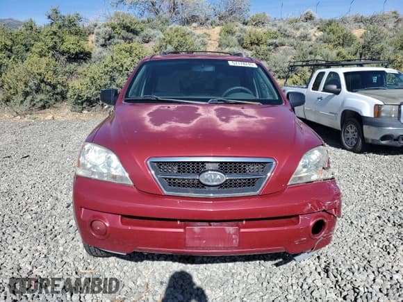 ✅ 2003 Kia Sorento LX • VIN: KNDJD733135049884 • Лот: 57178245. Опубликован ранее на Copart с пробегом 149 822 миль. Бесплатный доступ к архиву аукционных продаж из США и подробный отчёт об истории автомобиля на DreamBid. Изображение 5.