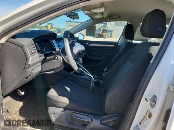 ✅ 2021 Volkswagen Jetta S • VIN: 3VWC57BU3MM058689 • Lot: 90622385. Wystawiony na Copart z przebiegiem 53 254 mil. Bezpłatny archiwum sprzedaży aukcyjnych z USA i szczegółowy raport historii pojazdu na DreamBid. Zdjęcie 7.