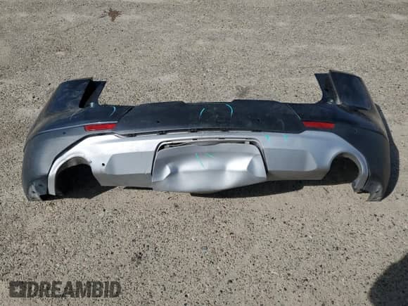 2019 Chevrolet Blazer z VIN 3GNKBBRA8KS653687, wystawiony jako Copart lot #81957005 z przebiegiem 62 393 mil mil oraz Szkoda całkowita • Salvage title. Historia ofert i sprzedaży dostępna na DreamBid. Obrazek 13.