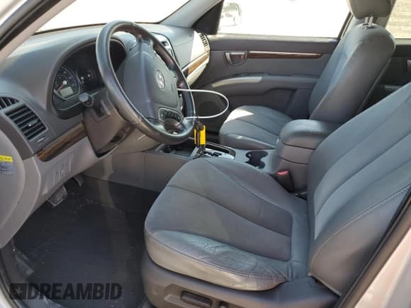 ✅ 2010 Hyundai Santa Fe SE • VIN: 5NMSH4AG3AH395250 • Lot: 71778504. Listed on Copart with 199,311 mi. Free auction sales archive from the USA and detailed vehicle history report at DreamBid. Image 7.