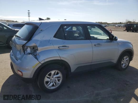 ✅ 2022 Hyundai Venue SE • VIN: KMHRB8A39NU151651 • Lot: 49376545. Listed on Copart with 11,152 mi. Free auction sales archive from the USA and detailed vehicle history report at DreamBid. Image 3.