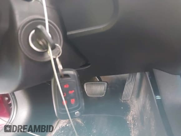 ✅ 2012 Chevrolet Camaro 1LT • VIN: 2G1FB1E36C9200008 • Lot: 43680140. Wystawiony na IAAI z przebiegiem 184 559 mil. Bezpłatny archiwum sprzedaży aukcyjnych z USA i szczegółowy raport historii pojazdu na DreamBid. Zdjęcie 11.