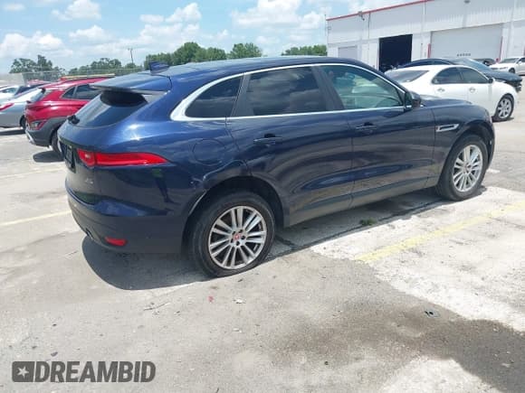✅ 2019 Jaguar F-Pace 25t Prestige • VIN: SADCK2GX5KA390178 • Lot: 42685619. Wystawiony na IAAI z przebiegiem 96 564 mil. Bezpłatny archiwum sprzedaży aukcyjnych z USA i szczegółowy raport historii pojazdu na DreamBid. Zdjęcie 4.