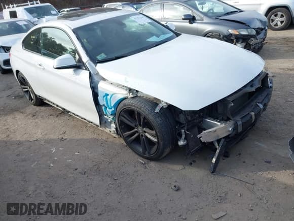 ✅ 2016 BMW 4 Series 428i xDrive • VIN: WBA3N9C51GK250658 • Lot: 41157264. Wystawiony na IAAI z przebiegiem 98 225 mil. Bezpłatny archiwum sprzedaży aukcyjnych z USA i szczegółowy raport historii pojazdu na DreamBid. Zdjęcie 1.