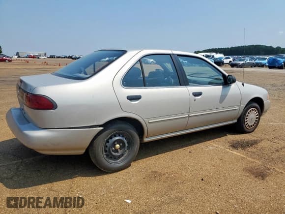 ✅ 1995 Nissan Sentra E • VIN: 1N4AB41D5SC761945 • Lot: 68517315. Listed on Copart with 86,159 mi. Free auction sales archive from the USA and detailed vehicle history report at DreamBid. Image 3.