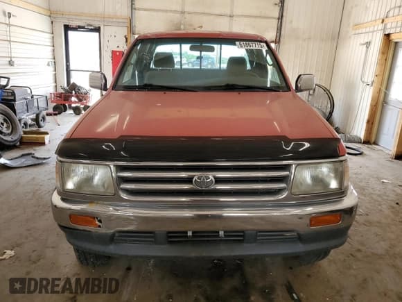 ✅ 1997 Toyota T100 SR5 • VIN: JT4UN24D8V0045562 • Lot: 61867715. Wystawiony na Copart z przebiegiem 166 378 mil. Bezpłatny archiwum sprzedaży aukcyjnych z USA i szczegółowy raport historii pojazdu na DreamBid. Zdjęcie 5.