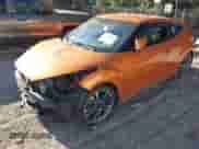 2016 Hyundai Veloster Turbo z VIN KMHTC6AE5GU260975, wystawiony jako IAAI lot #43428690 z przebiegiem 72 497 mil mil oraz . Historia ofert i sprzedaży dostępna na DreamBid. Obrazek 2.